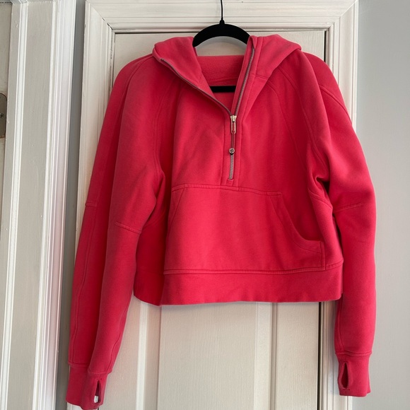 Dark pink lululemon cropped scuba - Picture 1 of 4